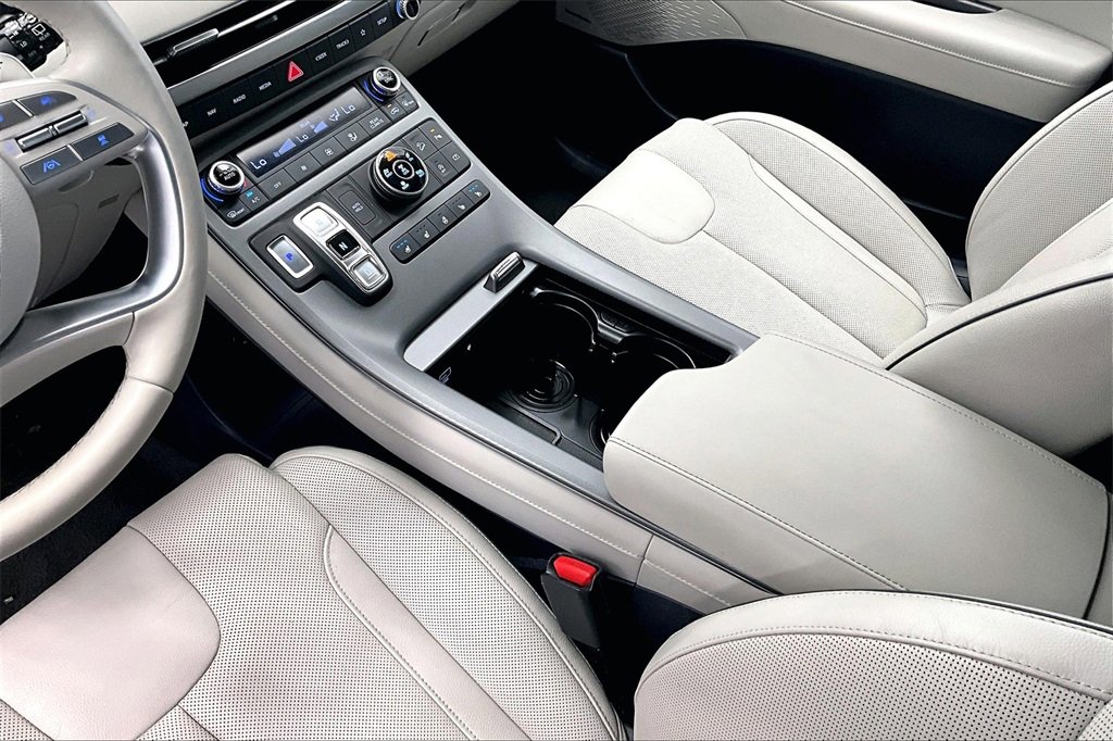 Used 2024 Hyundai Palisade Limited image 14