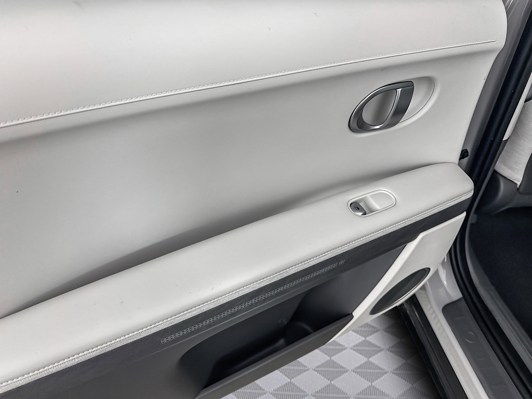 Used 2023 Hyundai Ioniq 5 SEL image 26