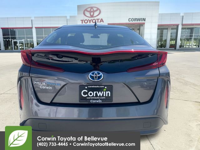 Used 2017 Toyota Prius Prime Premium FWD image 4