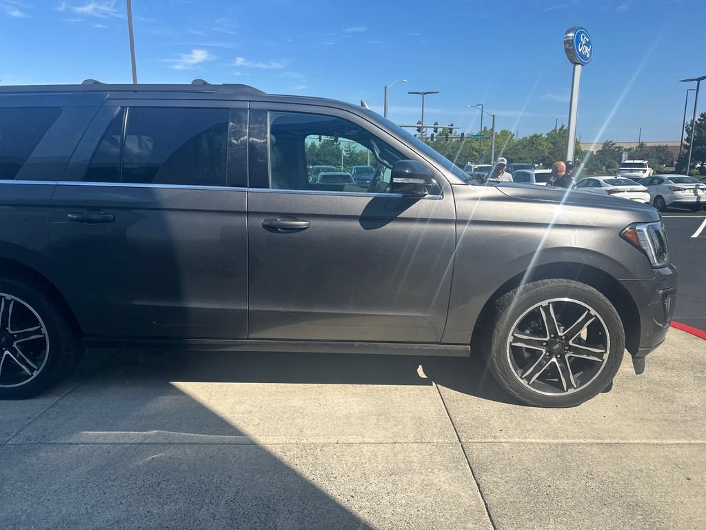 Used 2021 Ford Expedition Max Limited AWD/4WD image 5