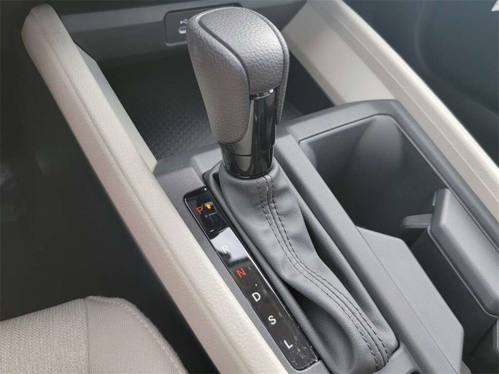 Used 2023 Honda Accord EX image 31