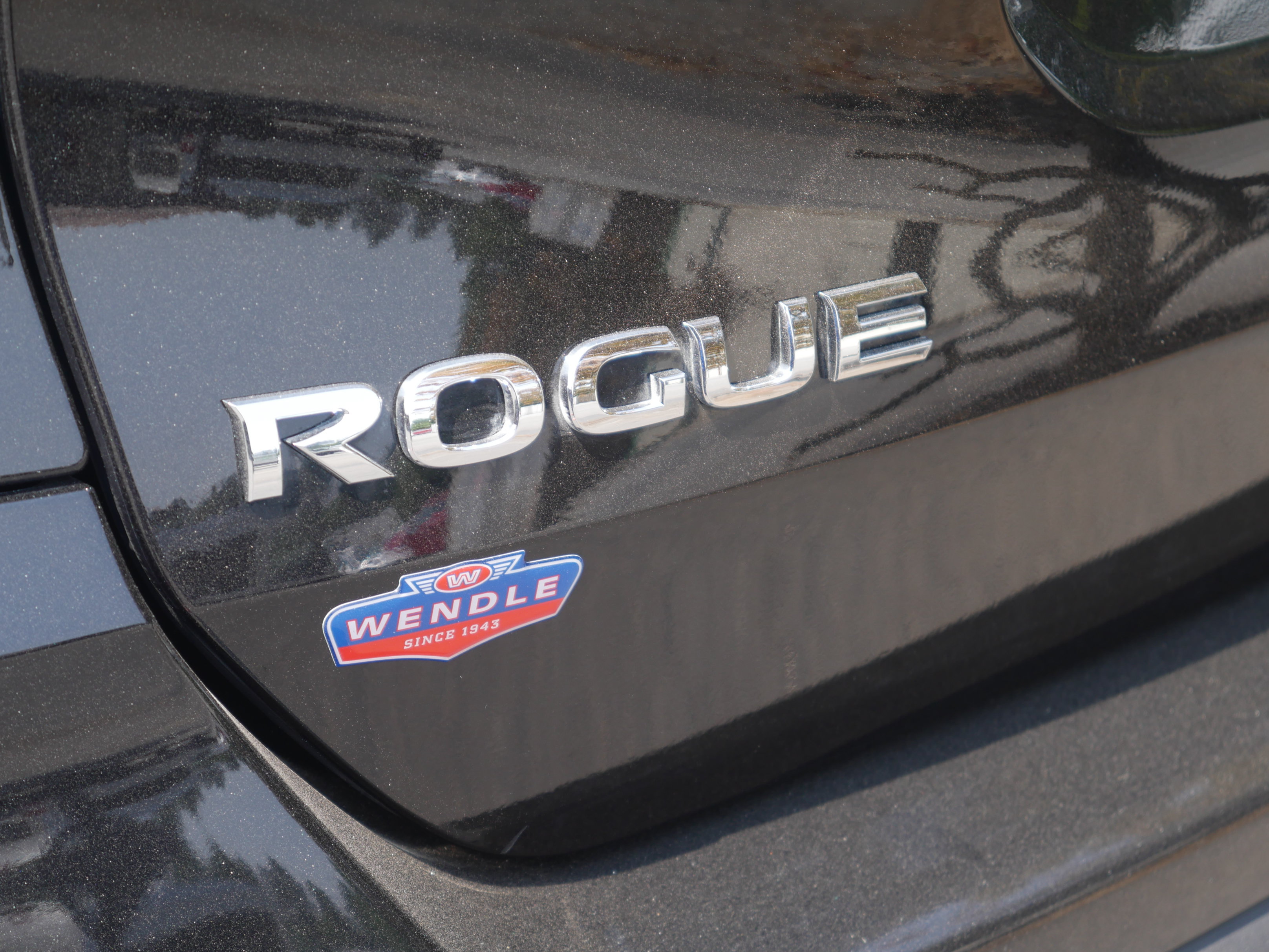 Used 2019 Nissan Rogue SL w/ Premium Package AWD/4WD image 18