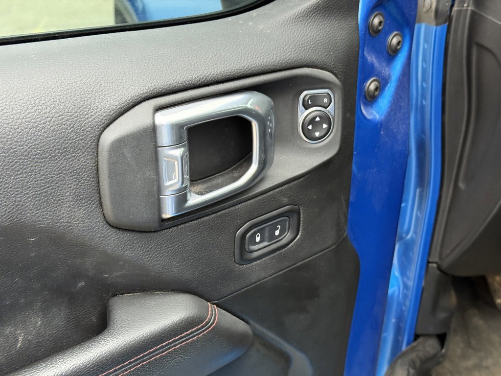 Used 2021 Jeep Gladiator Rubicon image 12