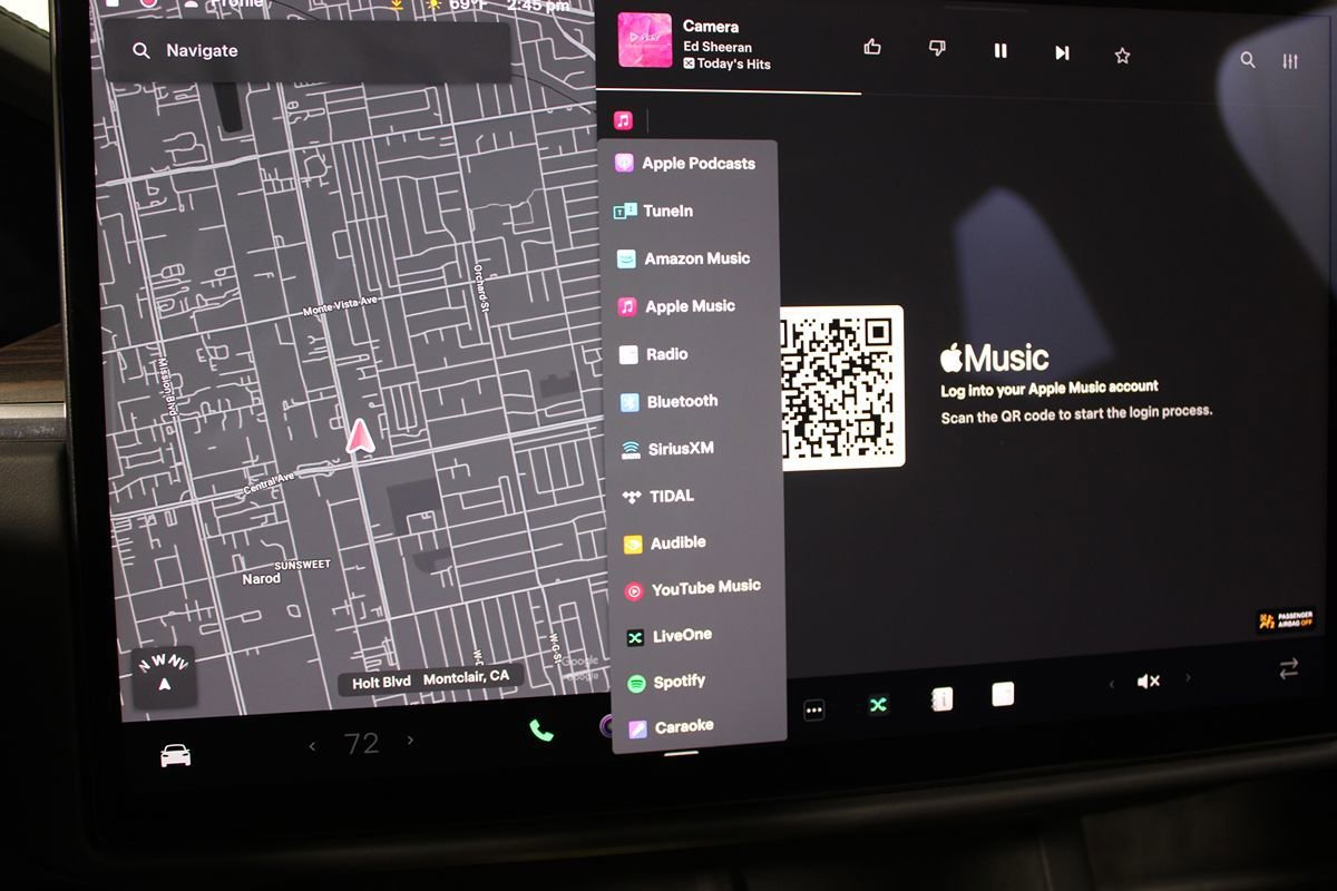 Used 2024 Tesla Model X AWD/4WD image 18