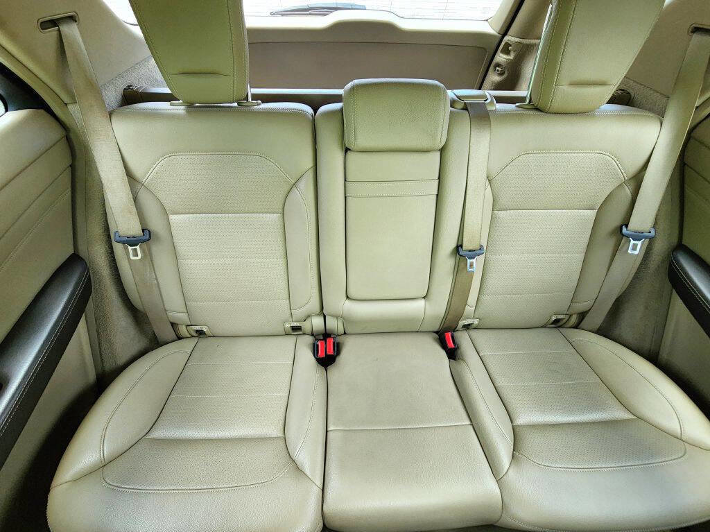 Used 2015 Mercedes-Benz ML 250 BlueTEC 4MATIC image 21