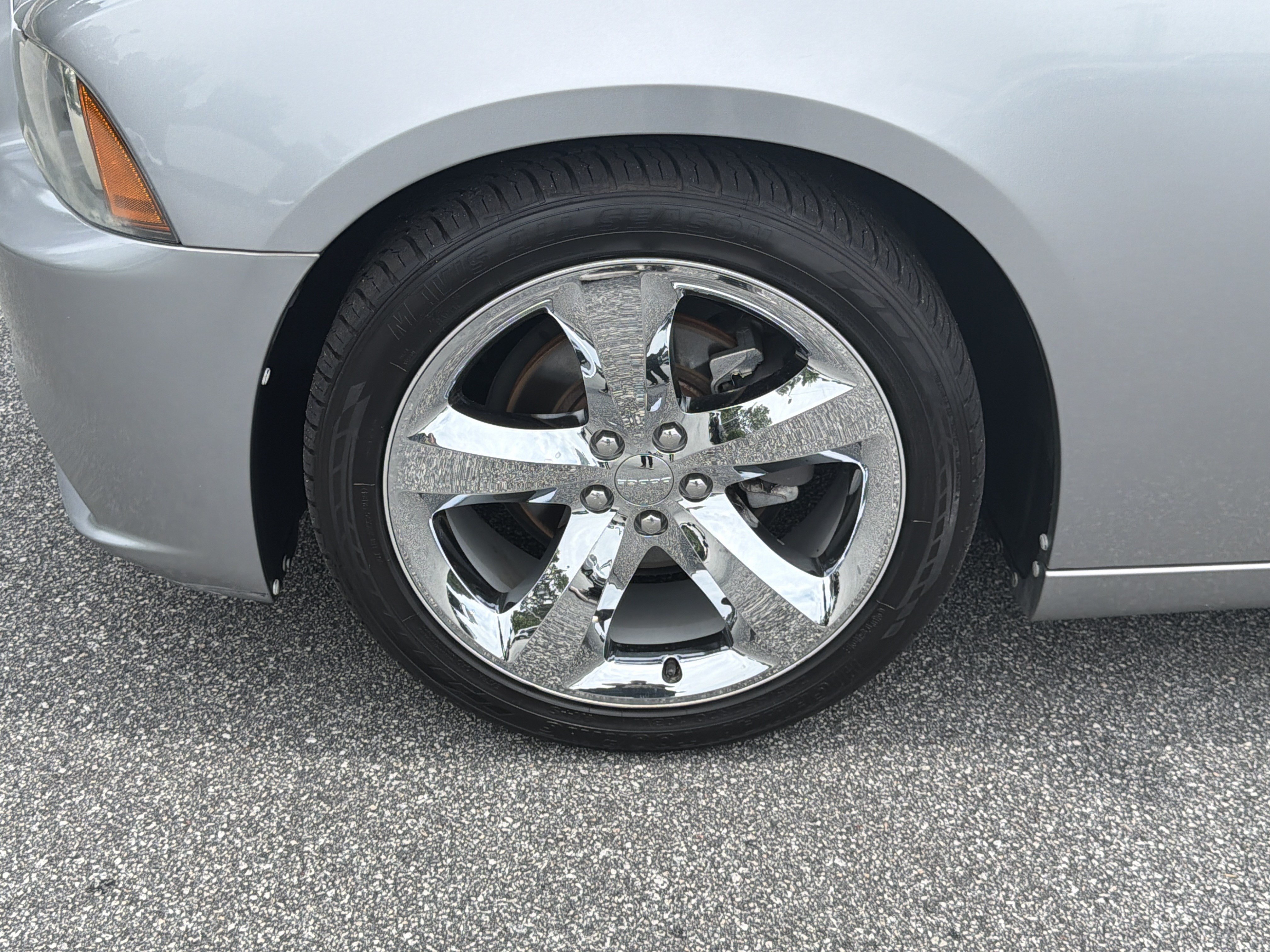 Used 2013 Dodge Charger SE w/ Connectivity Group RWD image 13