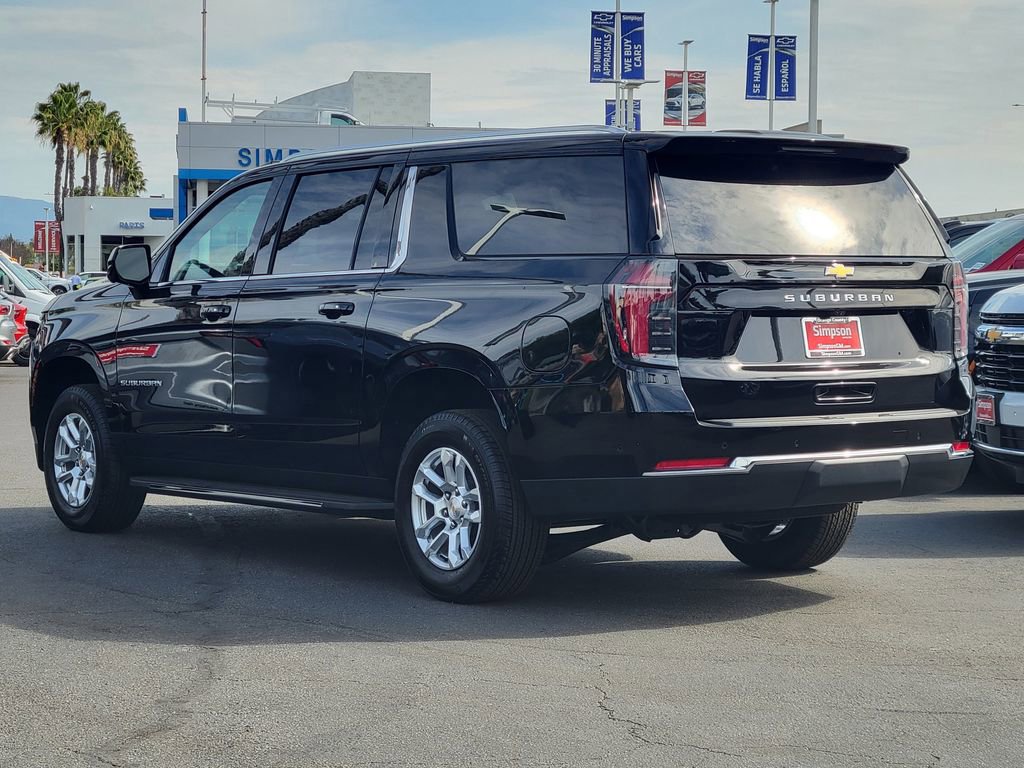 New 2026 Chevrolet Suburban LS image 2