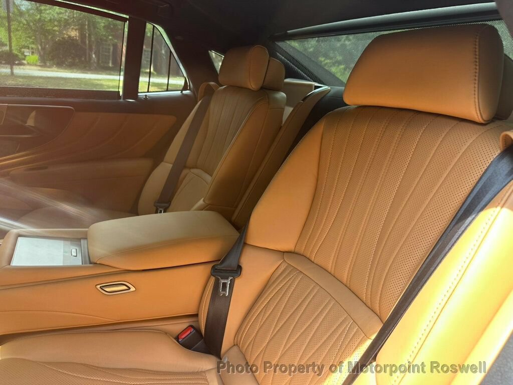 Used 2024 Lexus LS 500h AWD w/ Luxury Package image 28