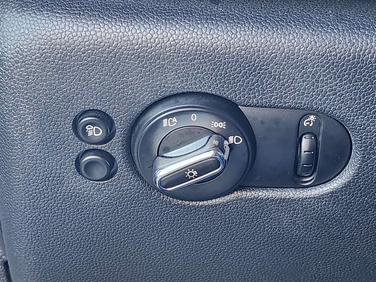 Used 2024 MINI Cooper S FWD image 22