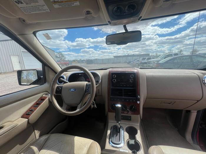 Used 2009 Ford Explorer Eddie Bauer AWD/4WD image 28