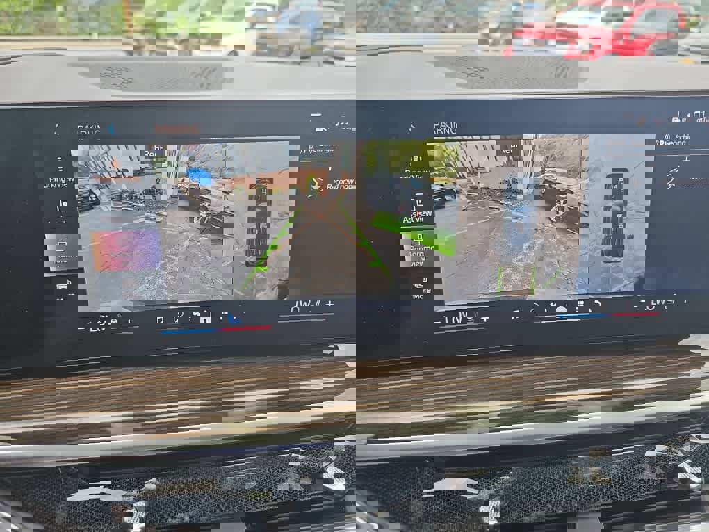 Used 2024 BMW X7 xDrive40i image 27