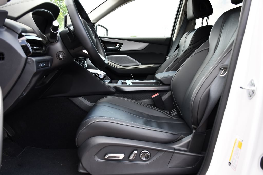 Certified 2026 Acura MDX FWD w/ Technology Package image 13