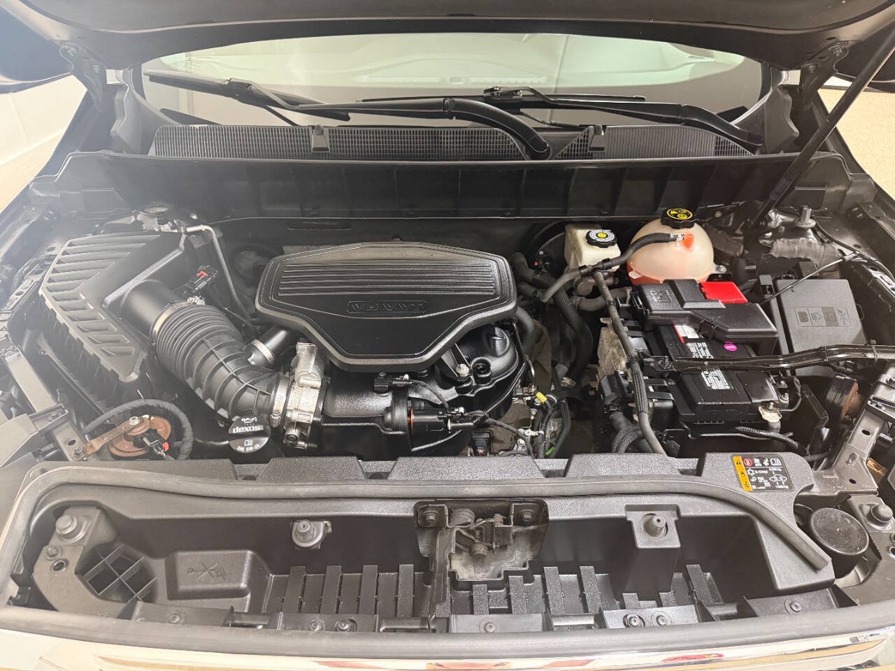 Used 2017 GMC Acadia SLE FWD image 23