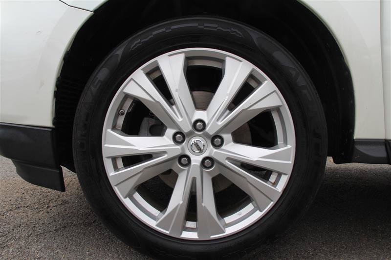 Used 2018 Nissan Pathfinder SL w/ SL Premium Package AWD/4WD image 10