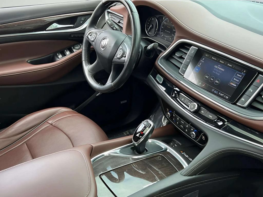 Used 2021 Buick Enclave Avenir w/ Avenir Technology Package AWD/4WD image 9