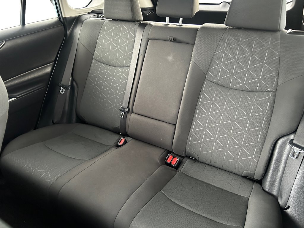 Used 2024 Toyota RAV4 XLE FWD image 21