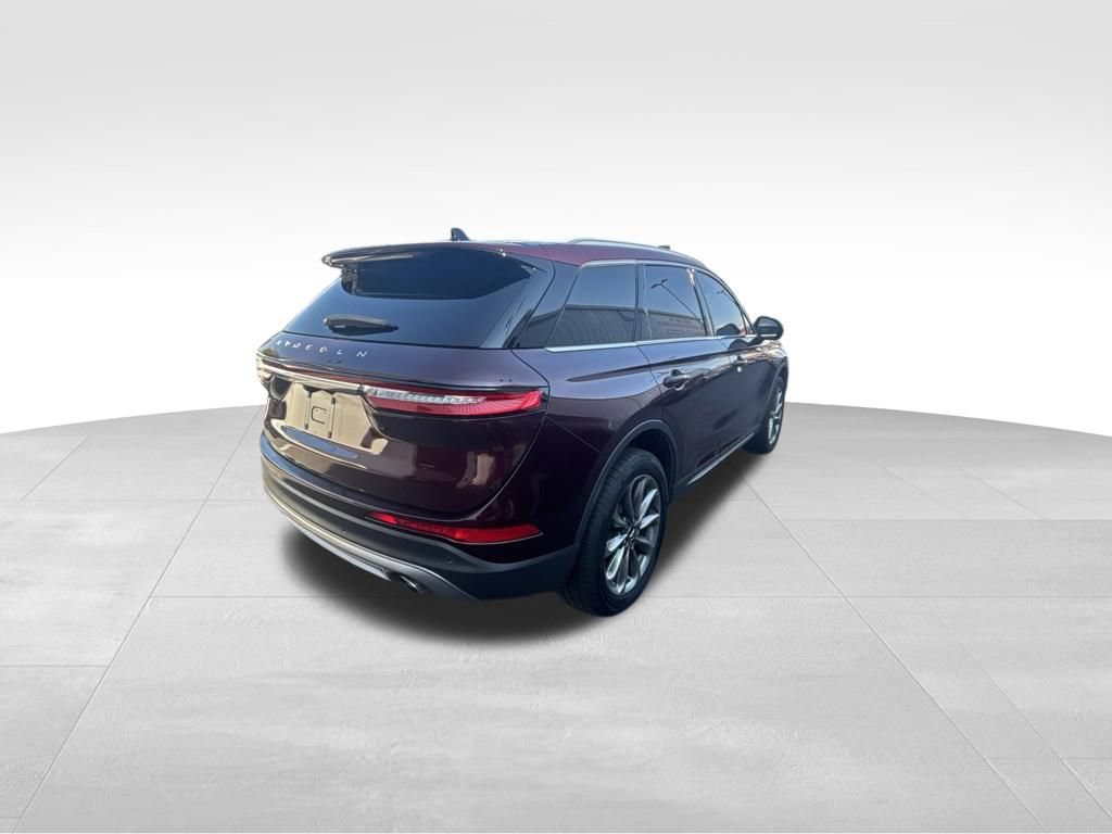 Used 2021 Lincoln Corsair AWD w/ Premium Package image 7