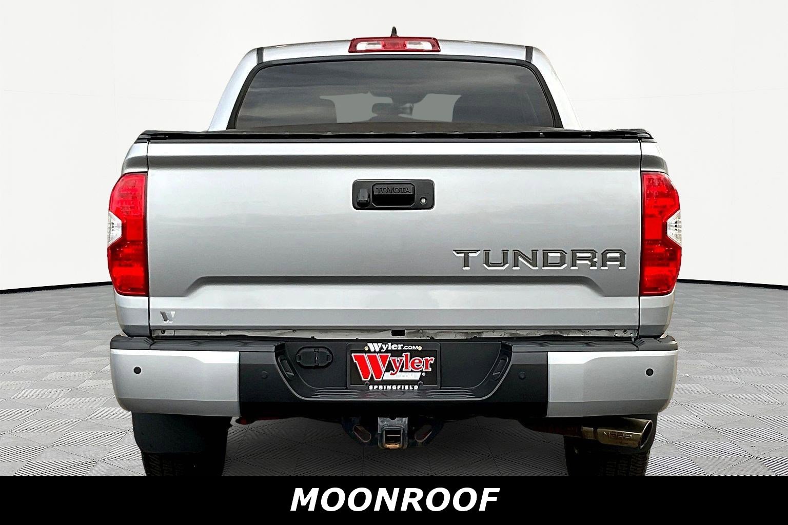 Used 2020 Toyota Tundra Limited w/ Limited Premium Package image 5