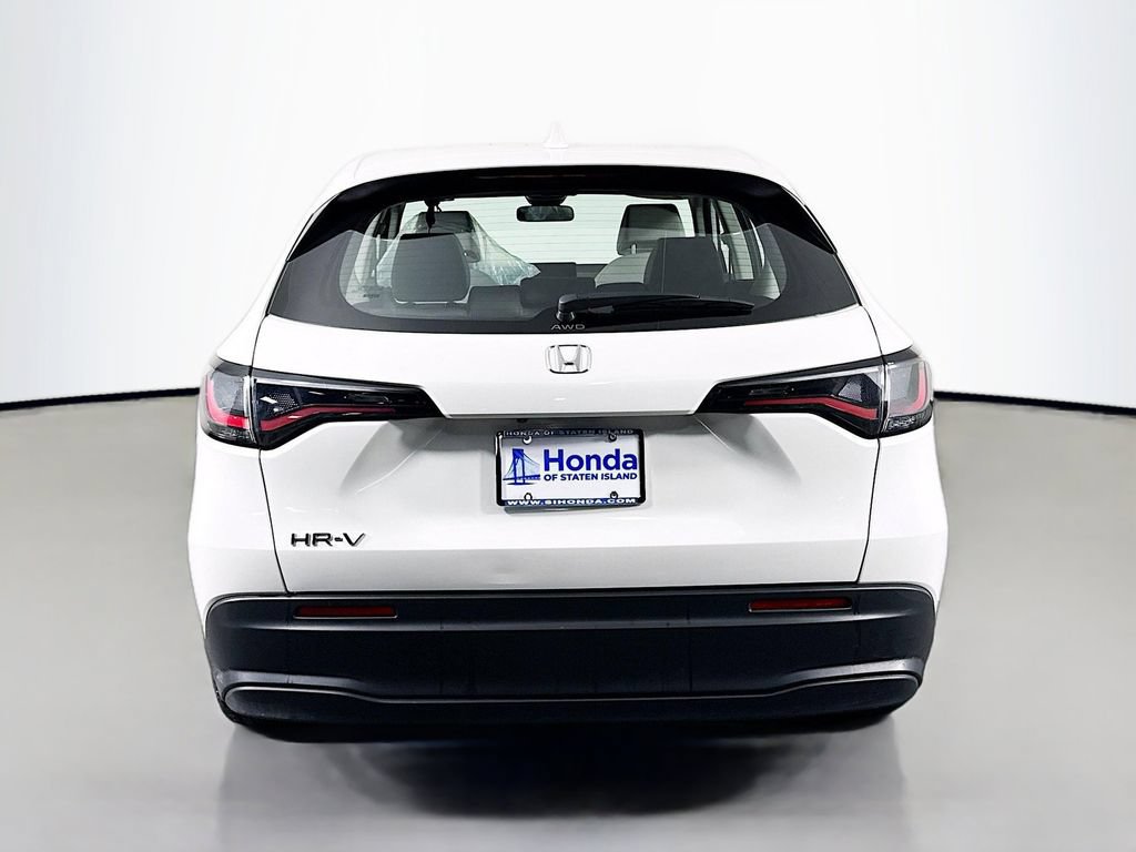 Certified 2024 Honda HR-V LX image 6
