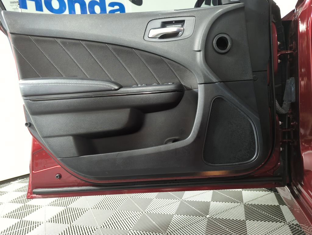 Used 2022 Dodge Charger GT w/ Blacktop Package image 8