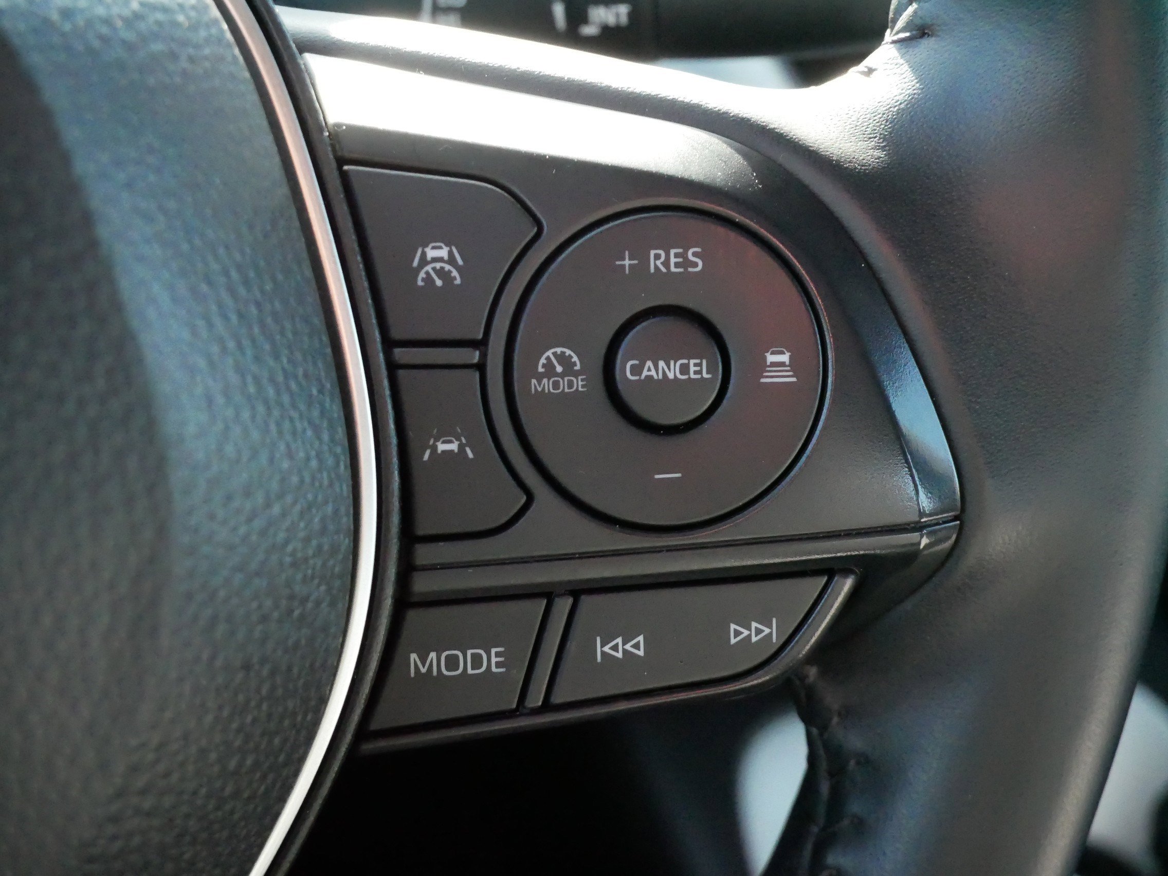 Certified 2024 Toyota Corolla SE w/ SE Premium Package image 25