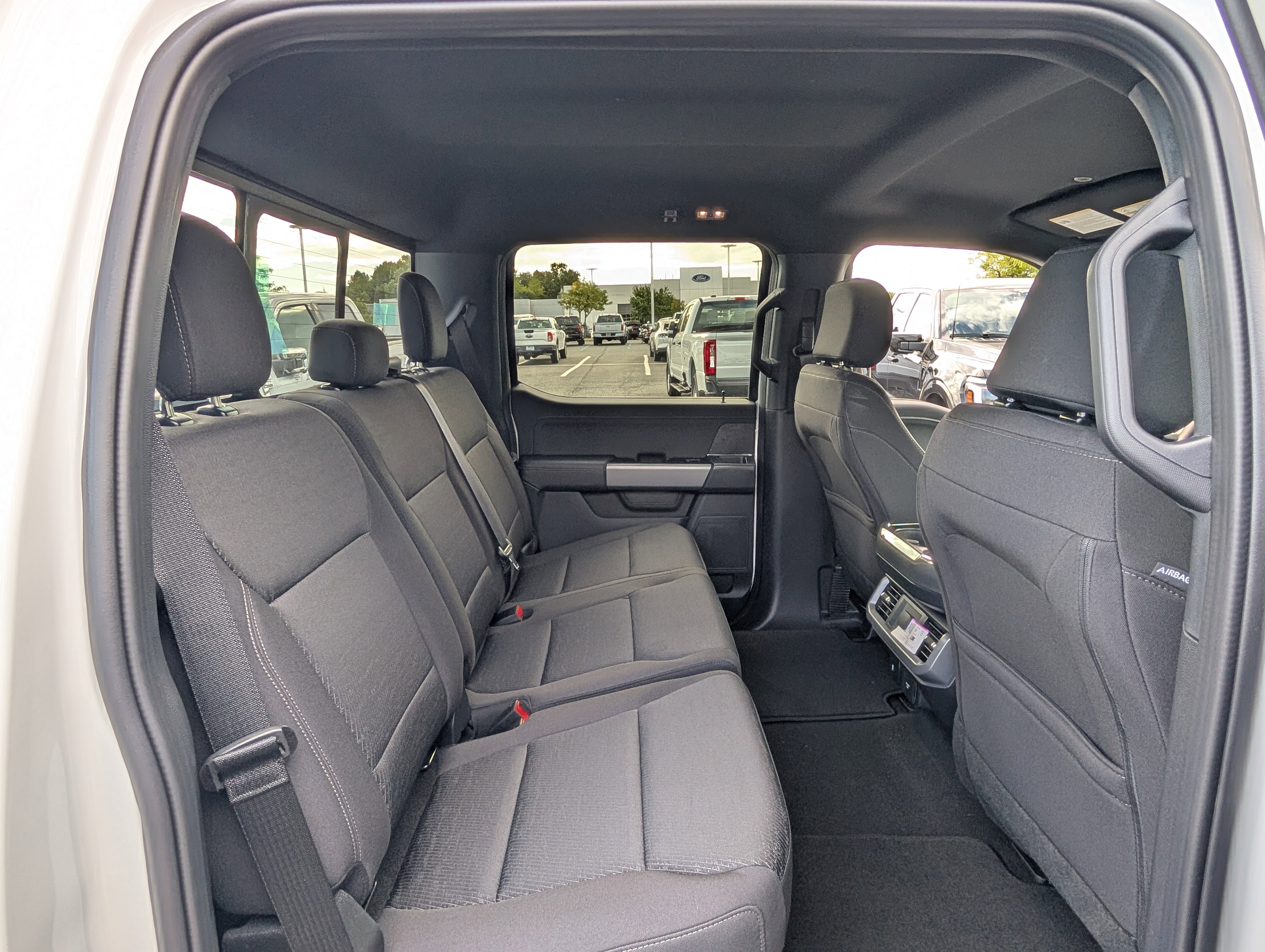 New 2025 Ford F150 XLT w/ Equipment Group 302A MID image 8