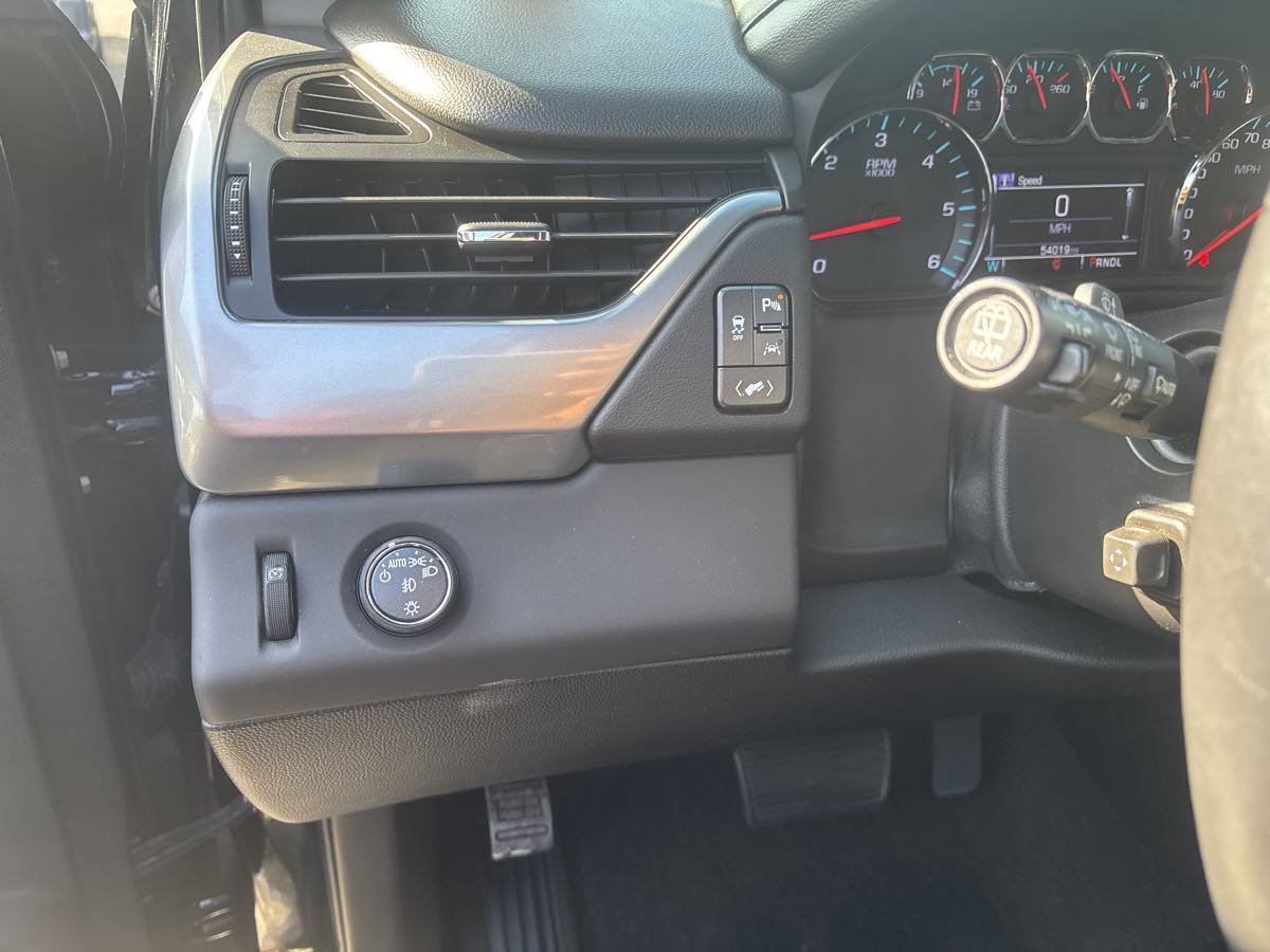 Used 2017 Chevrolet Tahoe LT w/ Luxury Package image 11