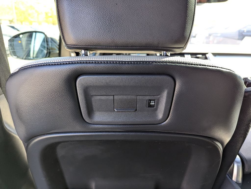 Used 2022 Land Rover Discovery S R-Dynamic AWD/4WD image 43