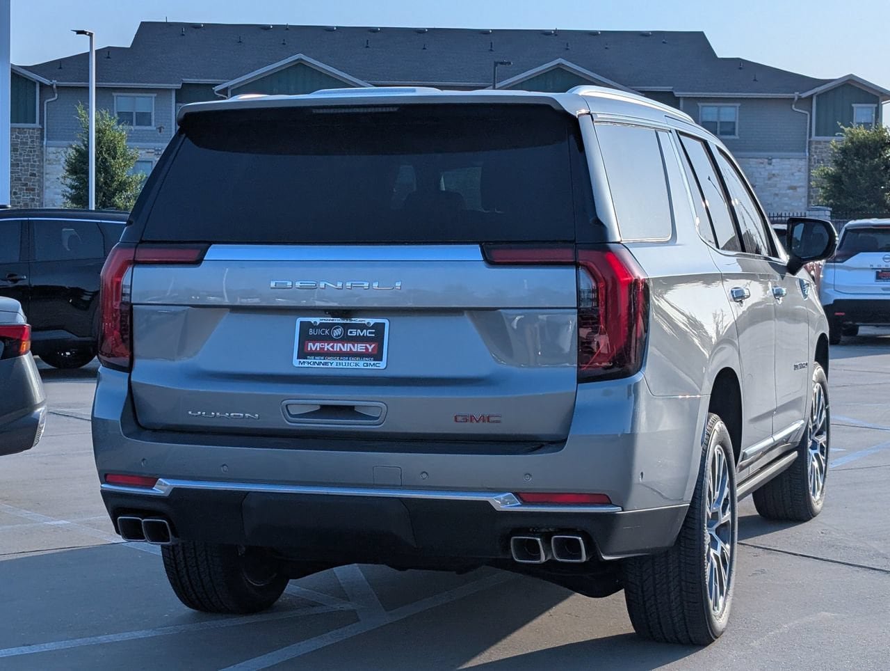 New 2026 GMC Yukon Denali w/ Sun & Power Step Package AWD/4WD image 4