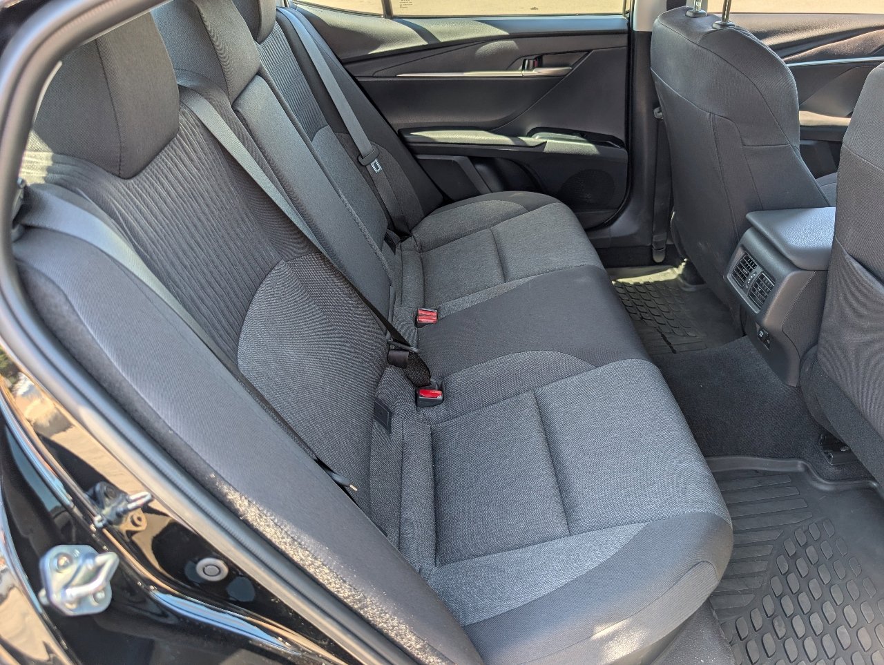 Used 2026 Toyota Camry LE image 5