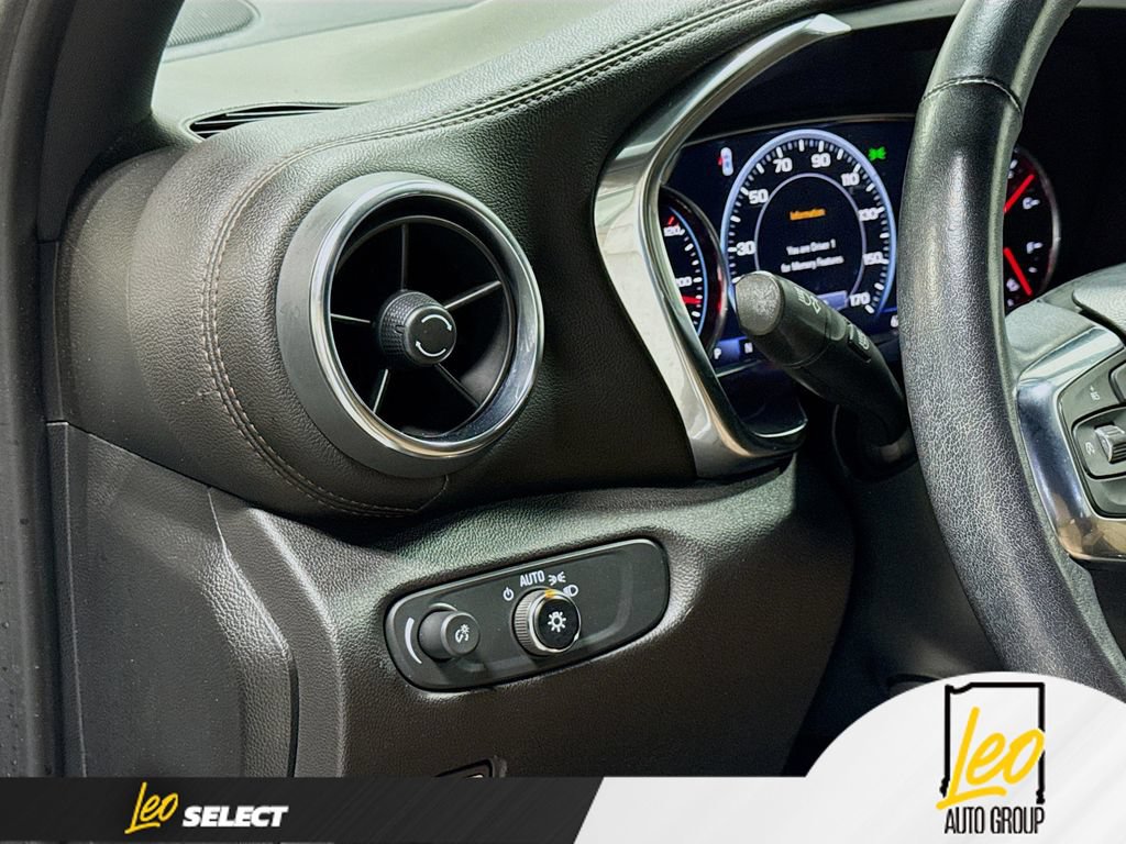 Used 2022 Chevrolet Blazer Premier w/ Enhanced Convenience Package AWD/4WD image 13