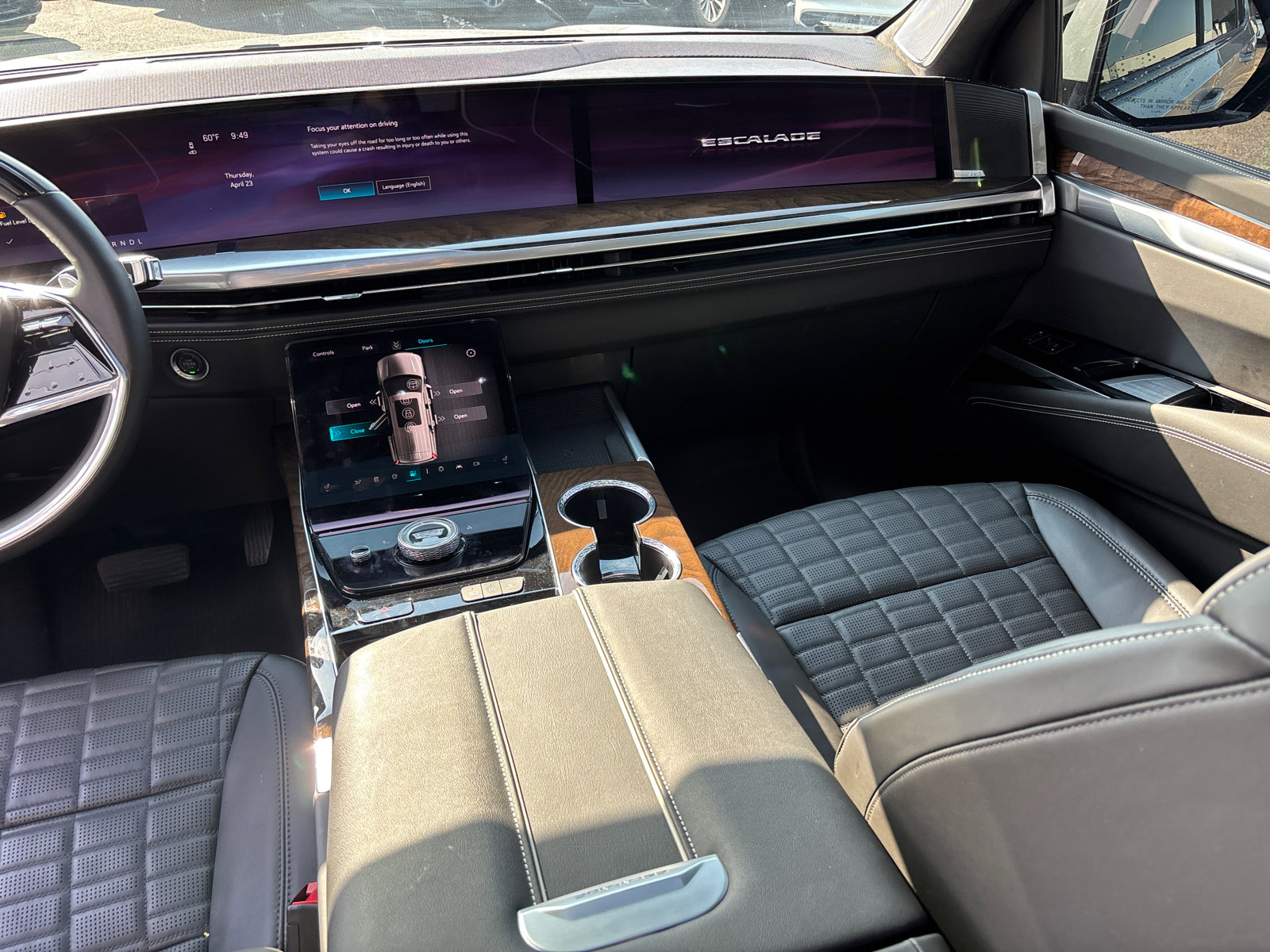 Used 2025 Cadillac Escalade Sport Platinum AWD/4WD image 31