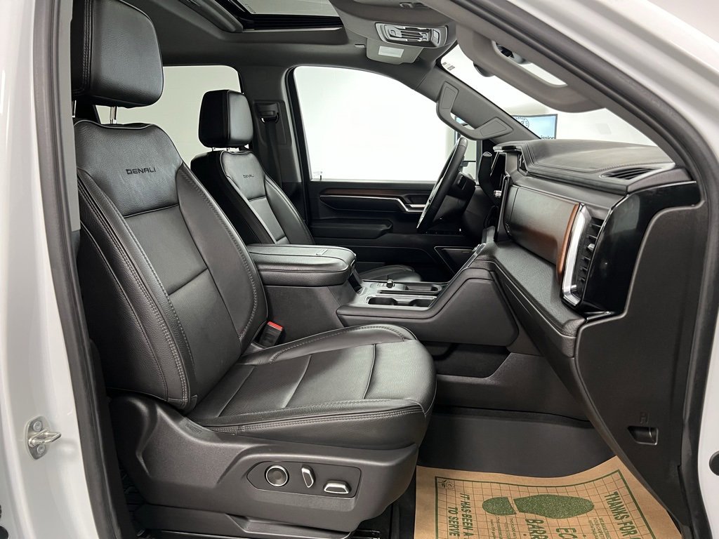 Used 2024 GMC Sierra 3500 Denali image 59