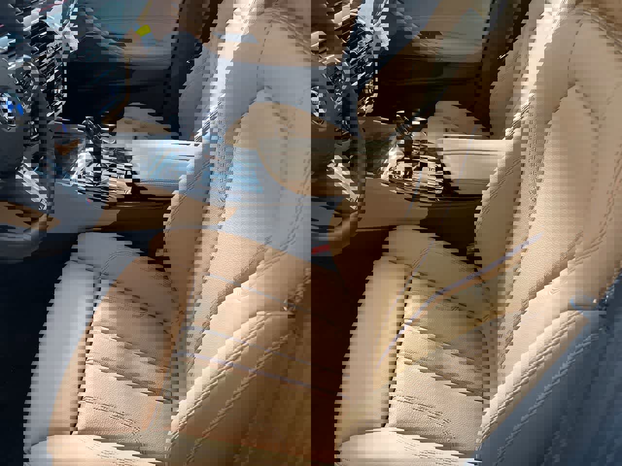 Certified 2023 BMW 530i xDrive w/ M Sport Package image 9