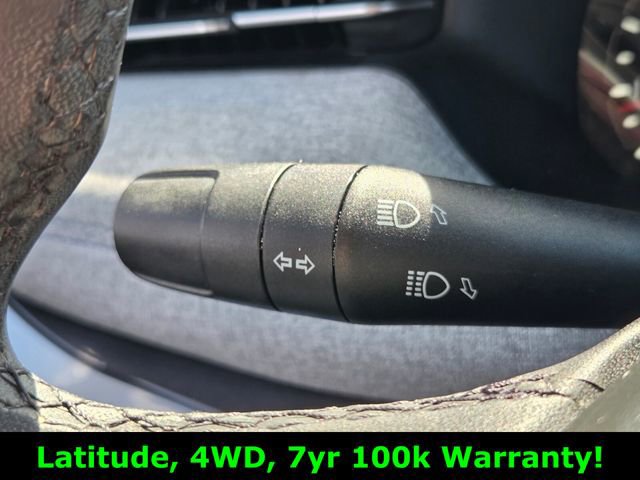 Used 2024 Jeep Compass Latitude image 29