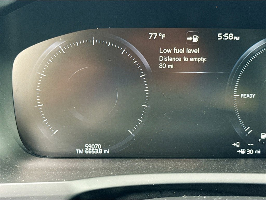 Used 2022 Volvo XC90 T8 Inscription image 13