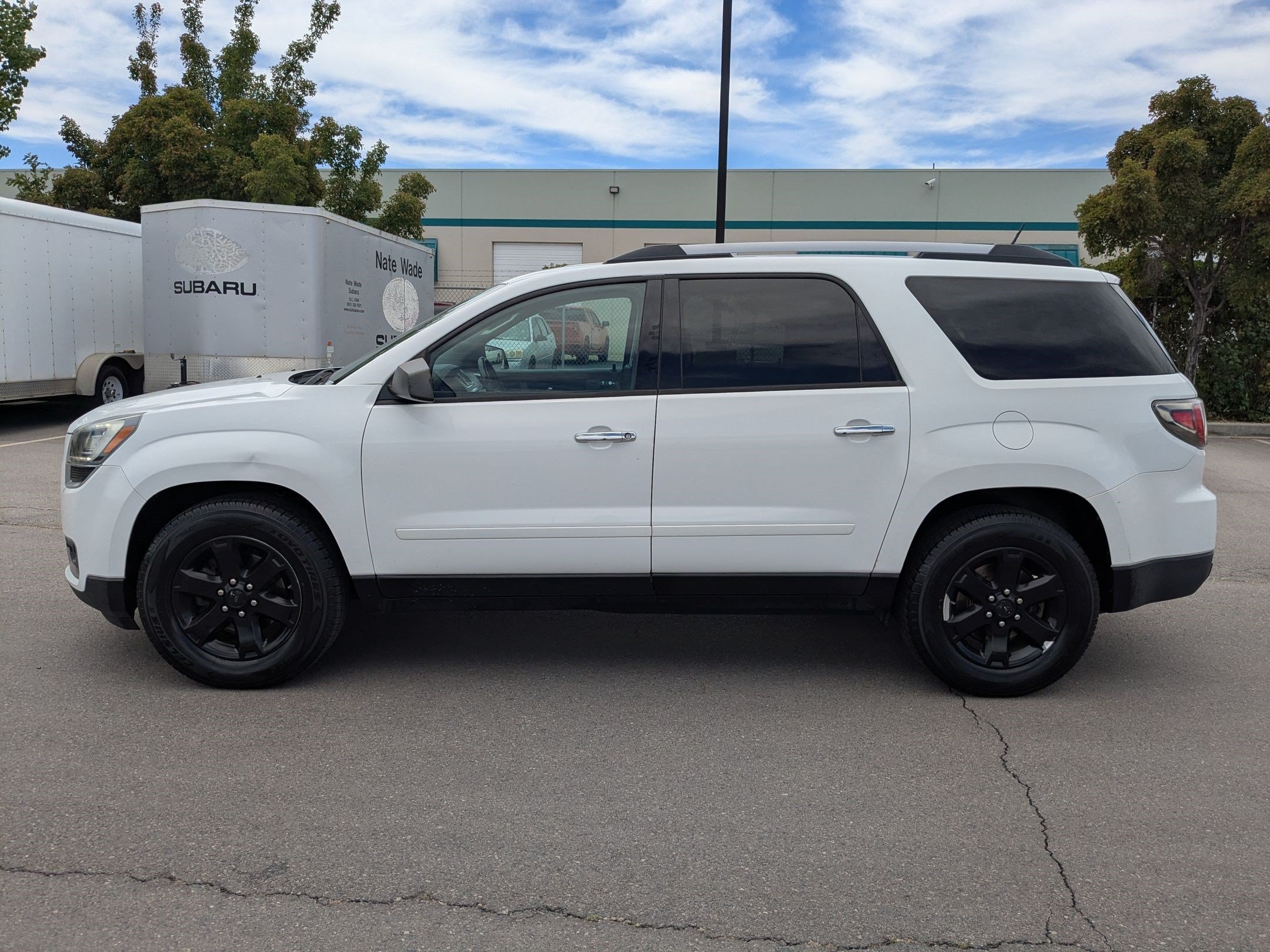 Used 2016 GMC Acadia SLE AWD/4WD image 7