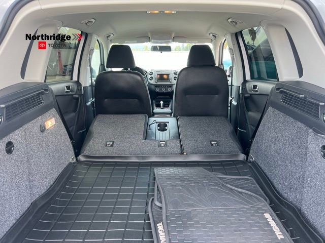 Used 2017 Volkswagen Tiguan Limited w/ Premium Package image 35