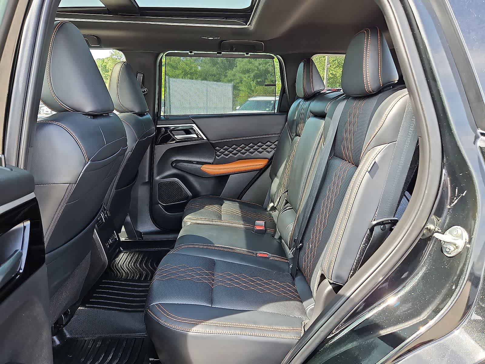 Used 2023 Mitsubishi Outlander SEL 40th Anniversary AWD/4WD image 31