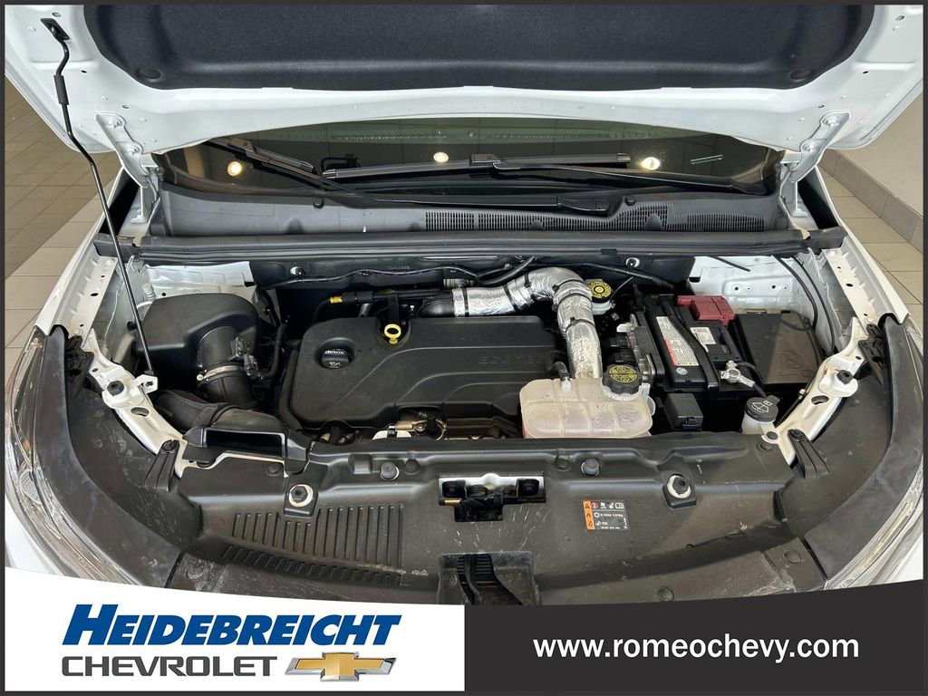 Certified 2022 Chevrolet Trax LT w/ LT Convenience Package image 9