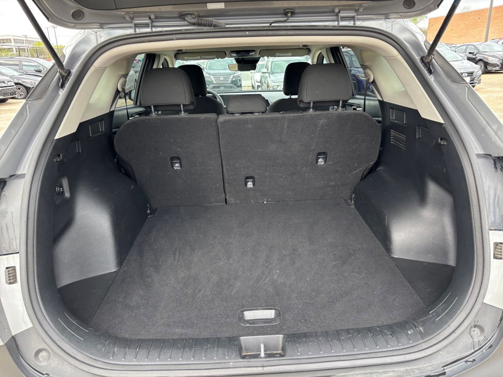 Used 2024 Kia Sportage LX image 30