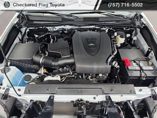 Used 2023 Toyota Tacoma TRD Sport w/ TRD Premium Sport Package AWD/4WD image 11