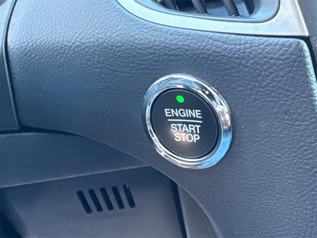 Used 2024 Ford Edge SEL image 22