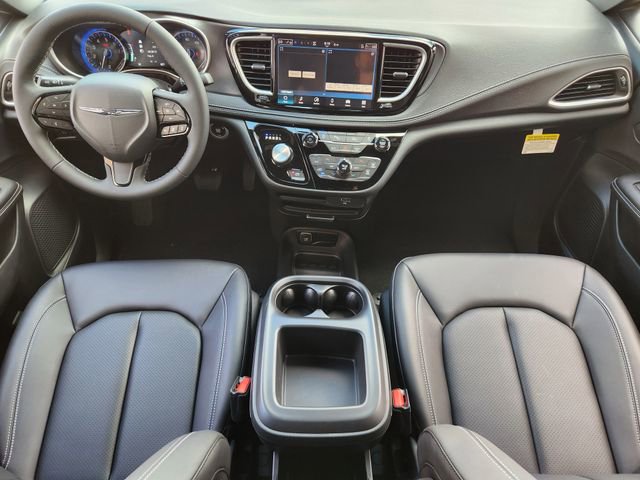 New 2026 Chrysler Pacifica Select AWD/4WD image 21