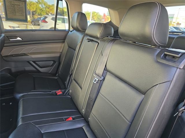 Used 2023 Volkswagen Atlas SE image 13