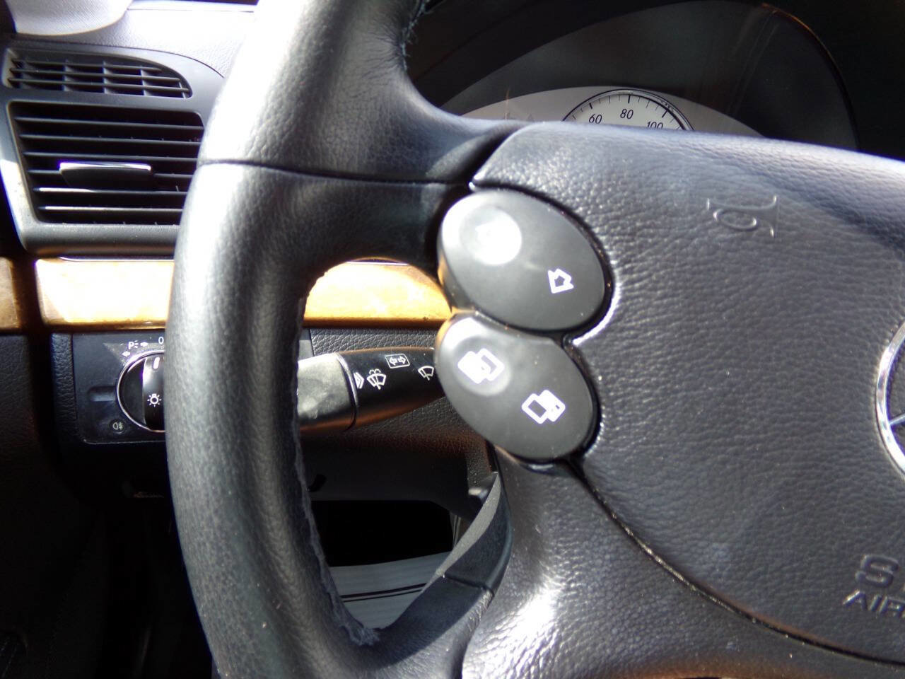 Used 2008 Mercedes-Benz E 350 4MATIC Sedan w/ Premium Pkg 1 image 53