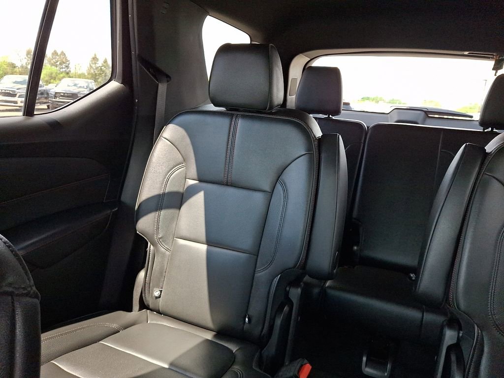 Used 2022 Chevrolet Traverse RS w/ LPO, Floor Liner Package AWD/4WD image 19