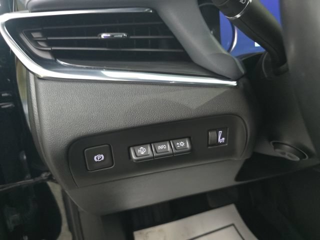 Used 2023 Buick Enclave Premium AWD/4WD image 16