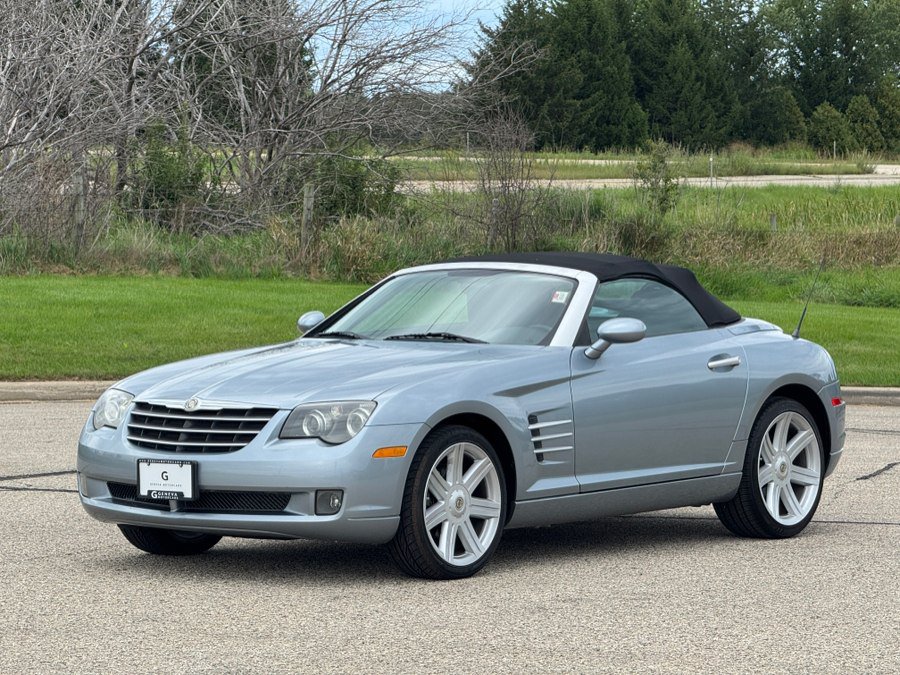 Used 2005 Chrysler Crossfire Limited RWD image 2