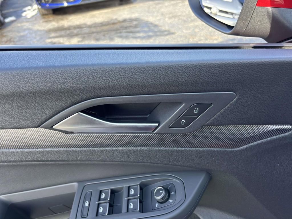 New 2026 Volkswagen GTI SE image 12